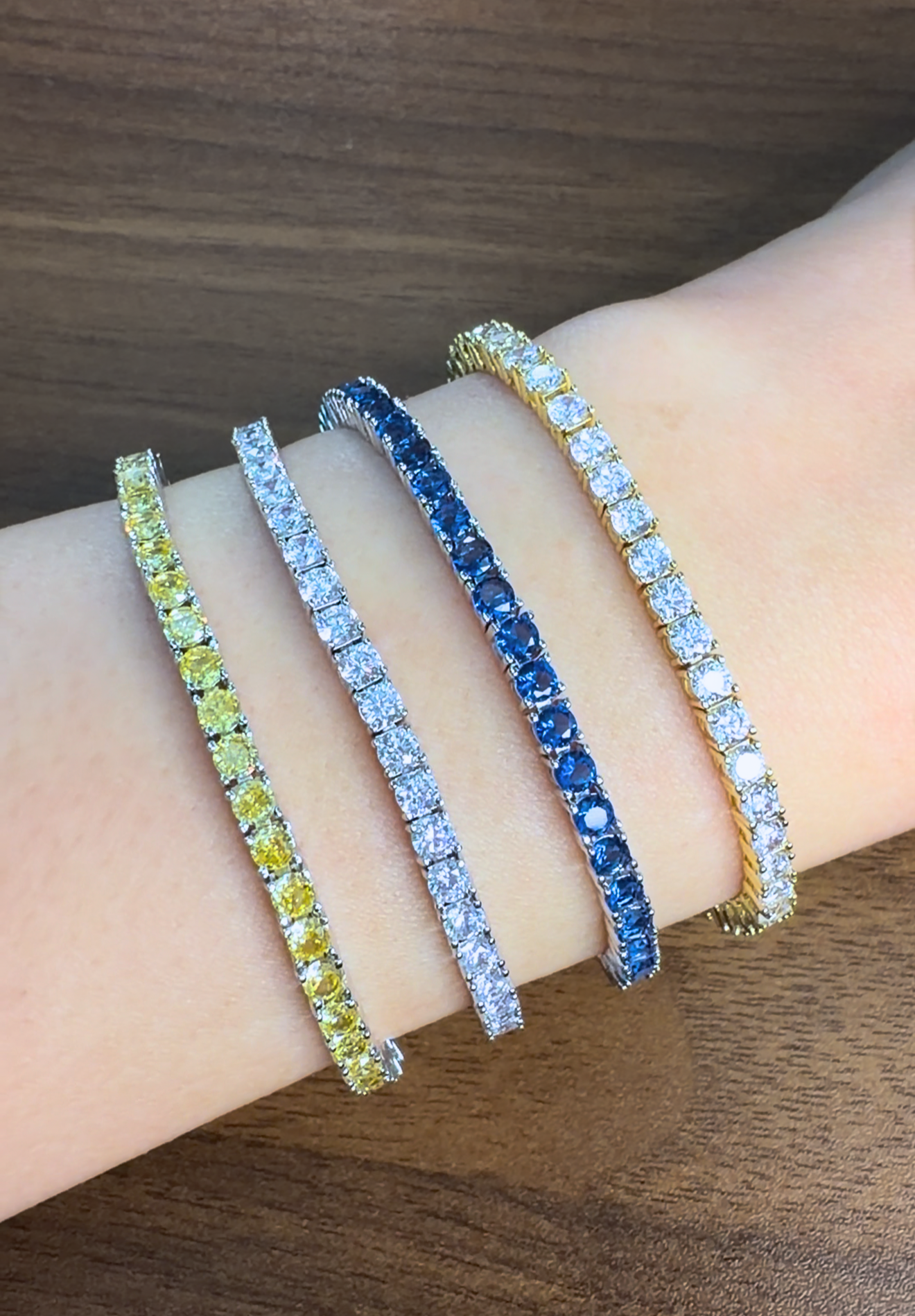 The Tennis Bracelet in yellow