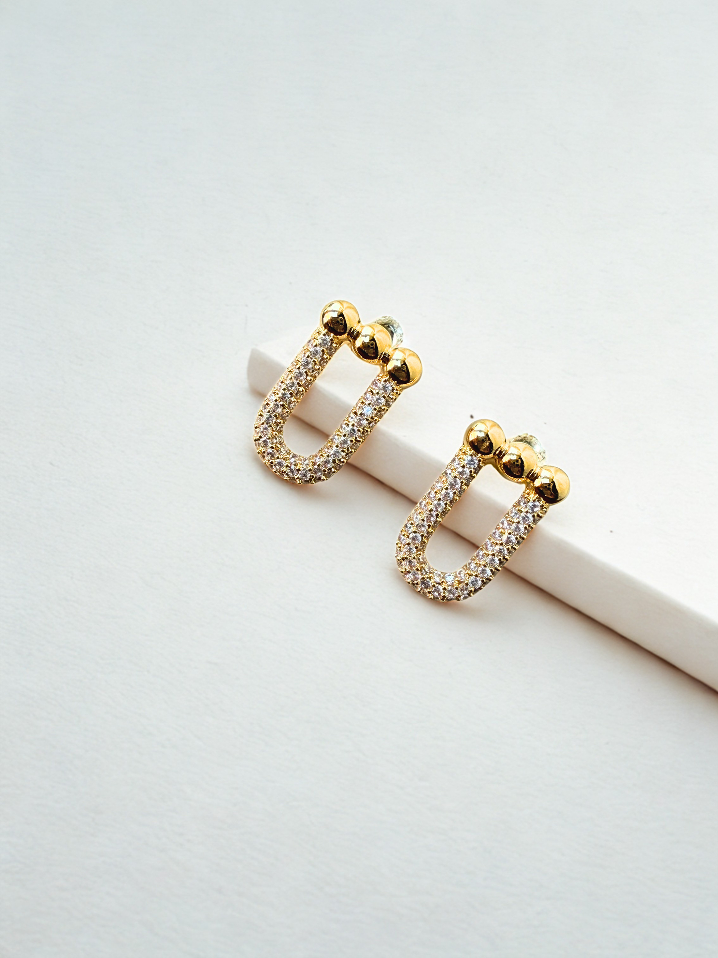 Linked together studs