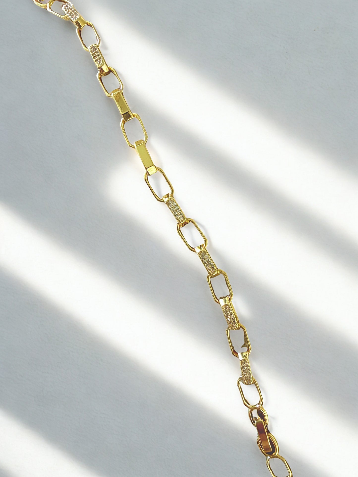 The Link in Yellow