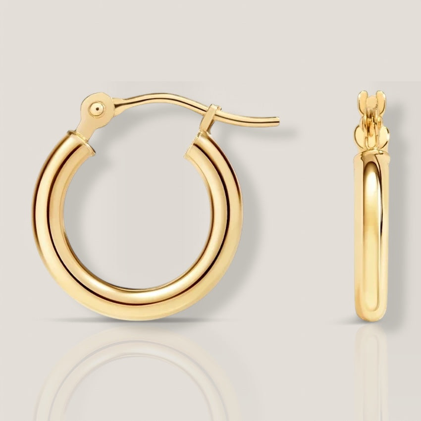 The Huggie In Plain Gold